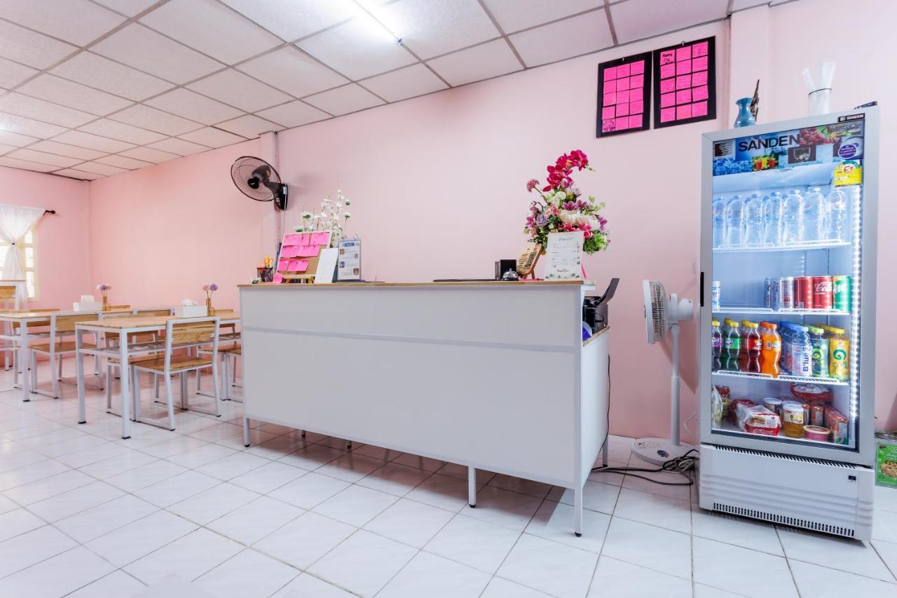 A Pousada Baan Mee Suk Ayutthaya Exterior foto